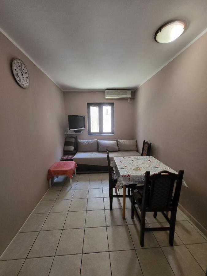 דובורטה Apartment Katarina מראה חיצוני תמונה